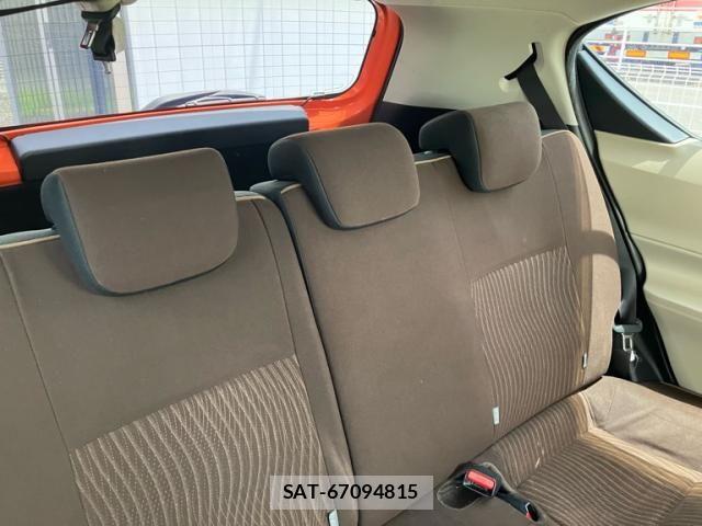 Toyota AQUA 2012-03 7214672-17