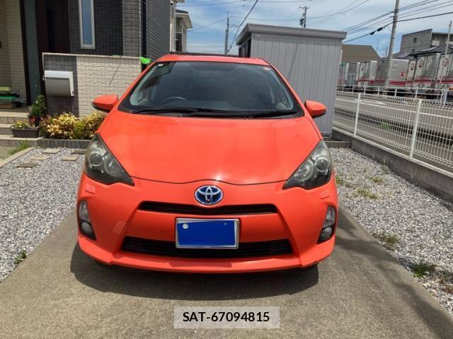 Toyota AQUA 2012-03 7214672-0
