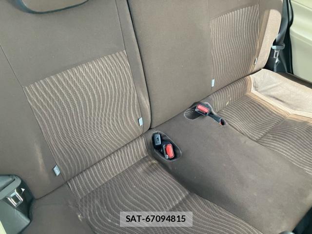 Toyota AQUA 2012-03 7214672-18