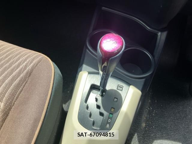 Toyota AQUA 2012-03 7214672-20