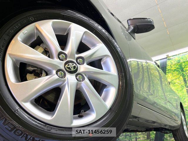 Toyota AQUA 2026-03 7214880-12