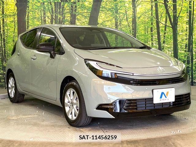 Toyota AQUA 2026-03 7214880-15