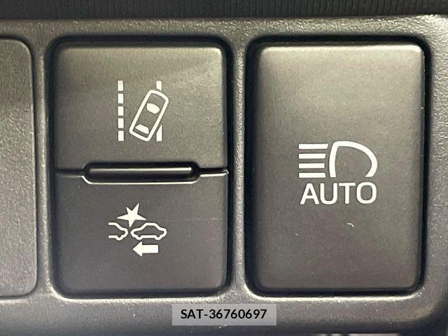 Toyota AQUA 2018-02 7214796-4