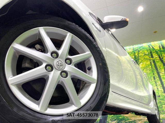 Toyota AQUA 2013-07 7249796-14