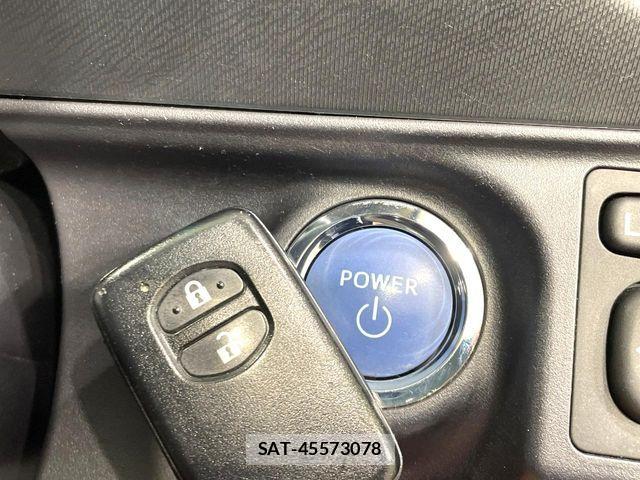Toyota AQUA 2013-07 7249796-6