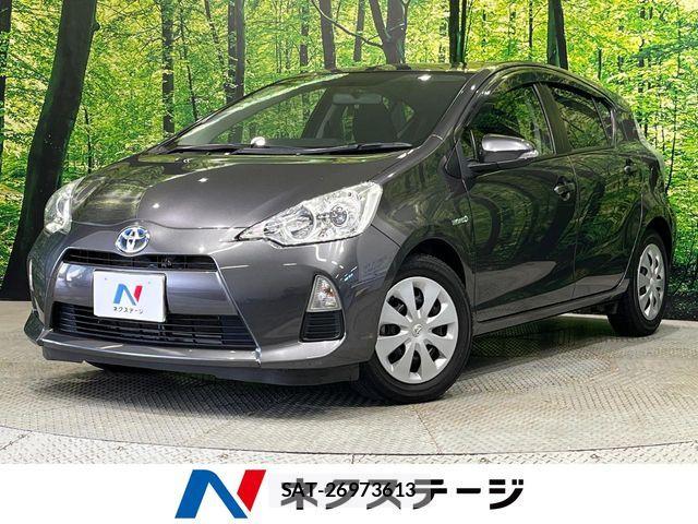 Toyota AQUA 2013-12 7249801-0
