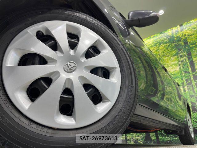 Toyota AQUA 2013-12 7249801-11