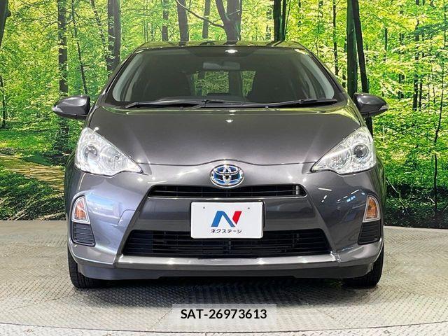 Toyota AQUA 2013-12 7249801-13