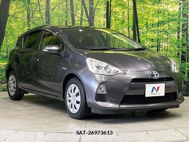Toyota AQUA 2013-12 7249801-15