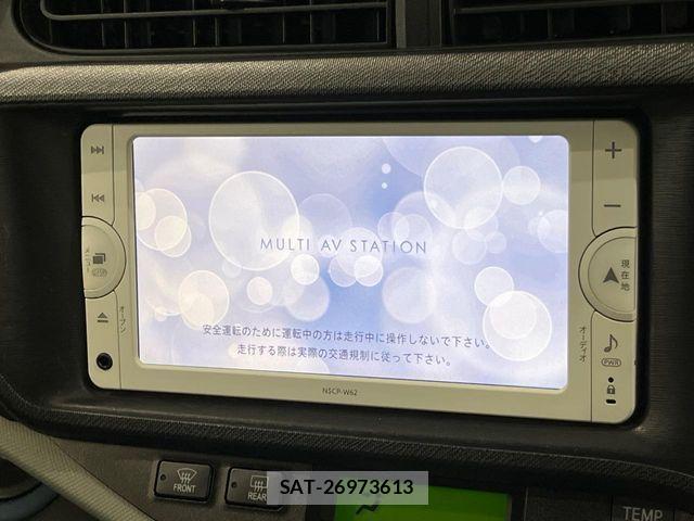 Toyota AQUA 2013-12 7249801-2