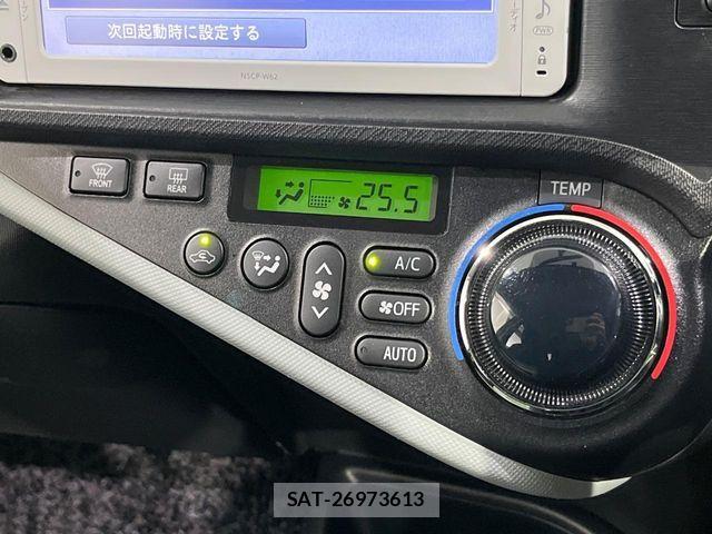 Toyota AQUA 2013-12 7249801-5