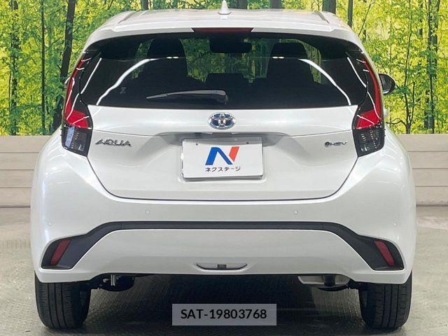 Toyota AQUA 2025-08 7249785-14
