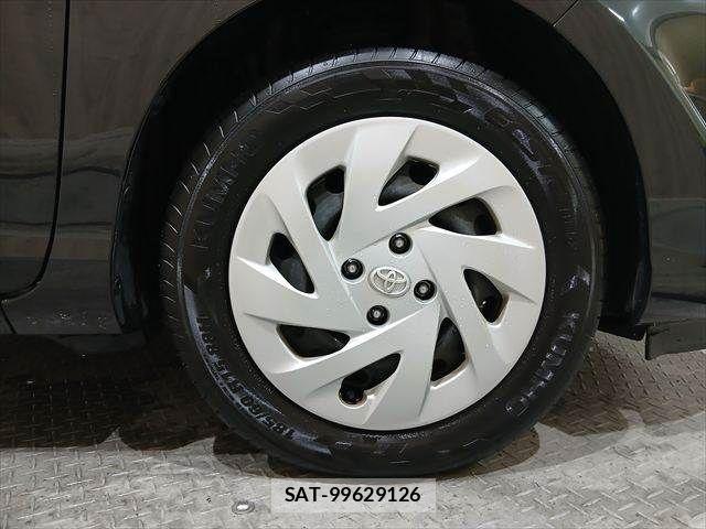 Toyota AQUA 2019-01 7249577-11