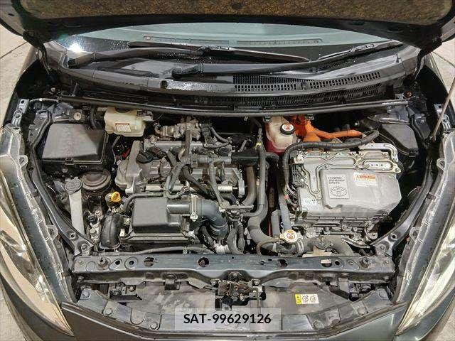Toyota AQUA 2019-01 7249577-19