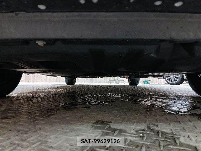 Toyota AQUA 2019-01 7249577-27