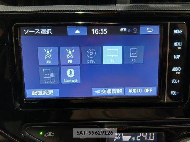 Toyota AQUA 2019-01 7249577-4