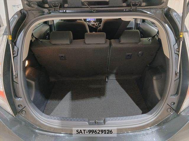Toyota AQUA 2019-01 7249577-8