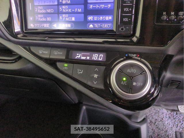 Toyota AQUA 2016-09 7249576-10