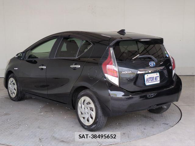 Toyota AQUA 2016-09 7249576-20