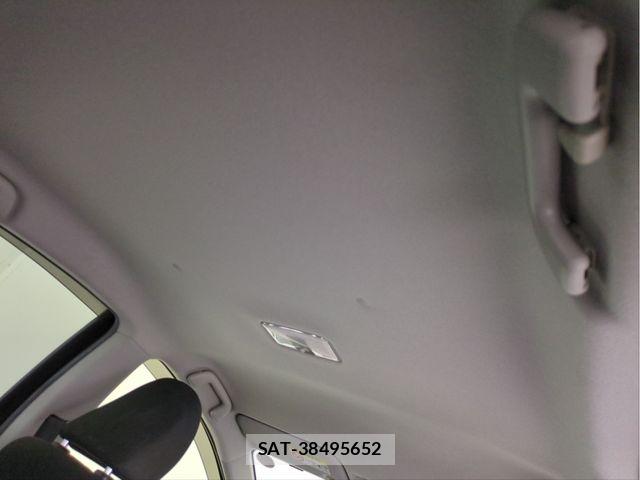 Toyota AQUA 2016-09 7249576-5