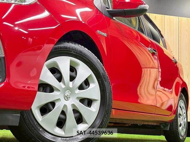 Toyota AQUA 2013-10 7249574-15