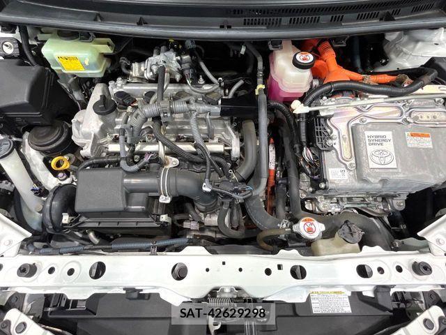 Toyota AQUA 2017-02 7249575-17