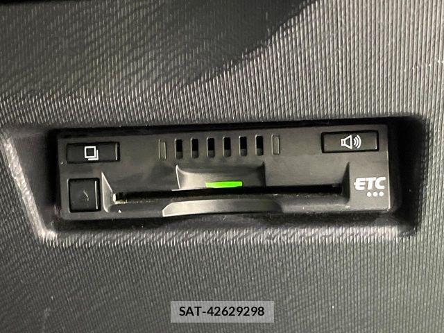 Toyota AQUA 2017-02 7249575-6