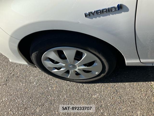 Toyota AQUA 2014-06 7249800-7