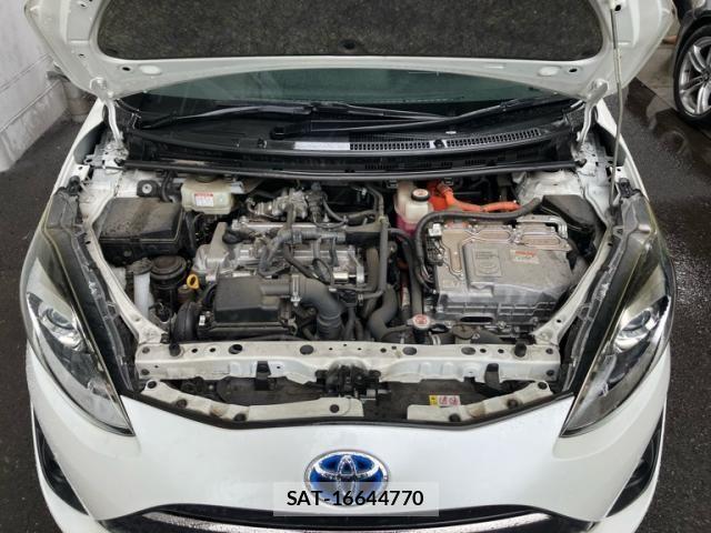 Toyota AQUA 2019-06 7249805-9