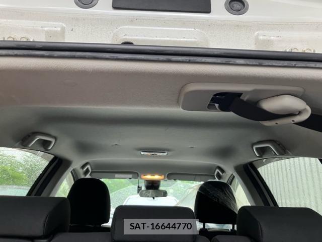 Toyota AQUA 2019-06 7249805-12