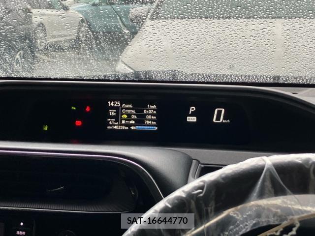 Toyota AQUA 2019-06 7249805-17