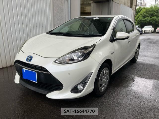 Toyota AQUA 2019-06 7249805-2