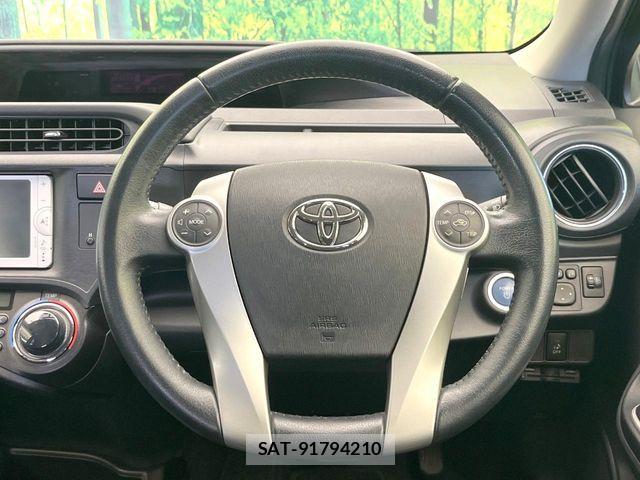 Toyota AQUA 2014-08 7249795-10