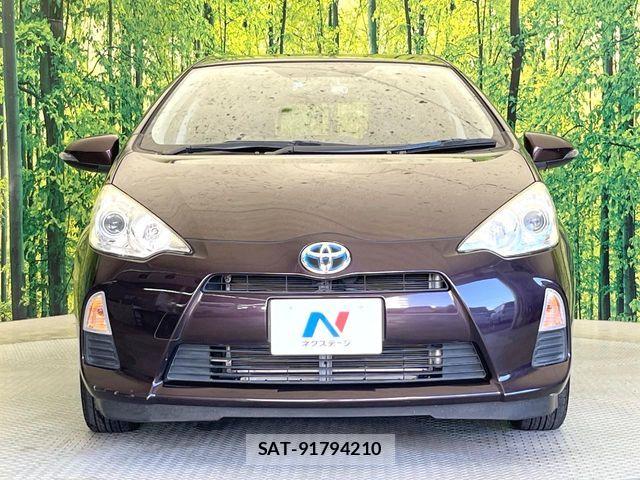 Toyota AQUA 2014-08 7249795-13