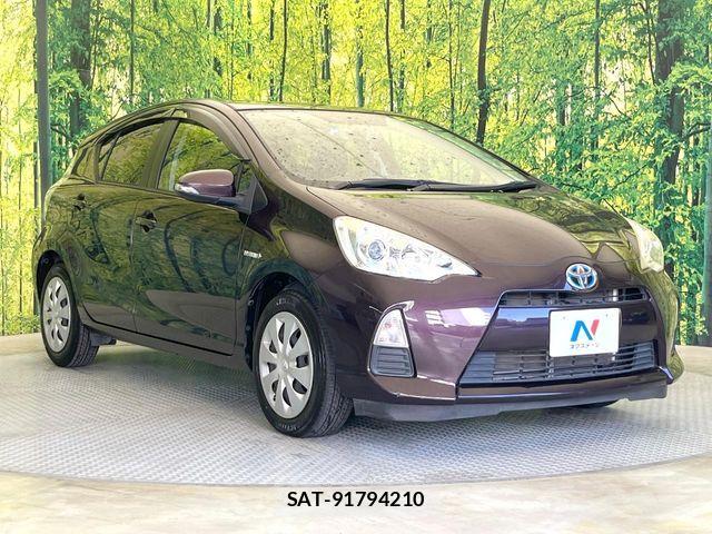 Toyota AQUA 2014-08 7249795-15