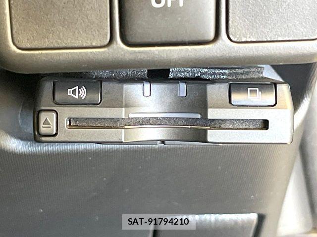 Toyota AQUA 2014-08 7249795-4