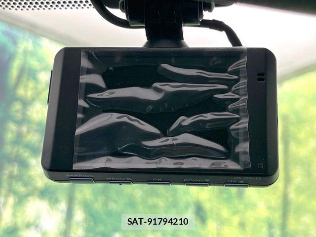 Toyota AQUA 2014-08 7249795-5