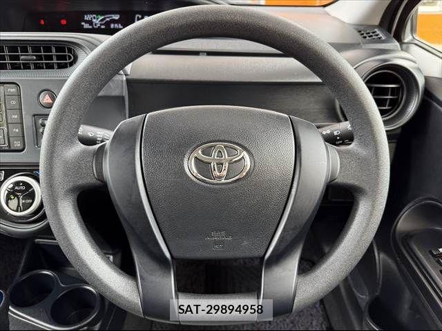 Toyota AQUA 2021-04 7249791-24