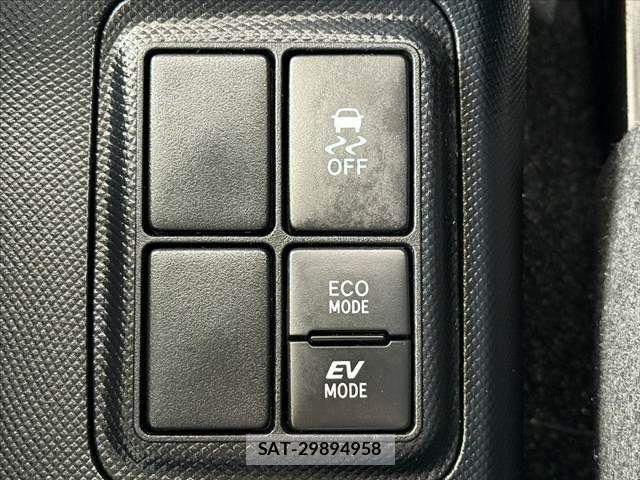 Toyota AQUA 2021-04 7249791-3