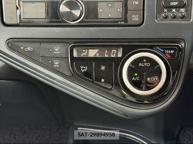 Toyota AQUA 2021-04 7249791-5
