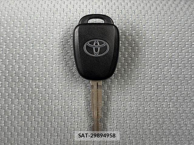 Toyota AQUA 2021-04 7249791-6