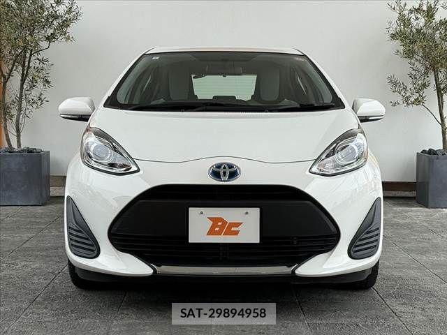 Toyota AQUA 2021-04 7249791-8