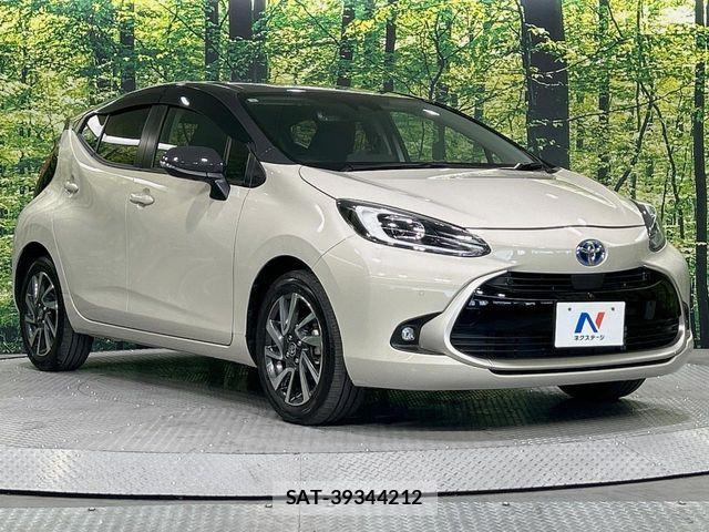 Toyota AQUA 2023-07 7249787-15