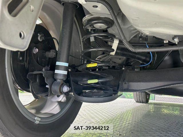 Toyota AQUA 2023-07 7249787-19