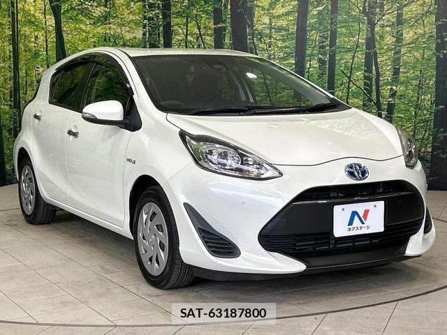 Toyota AQUA 2018-12 7249564-14
