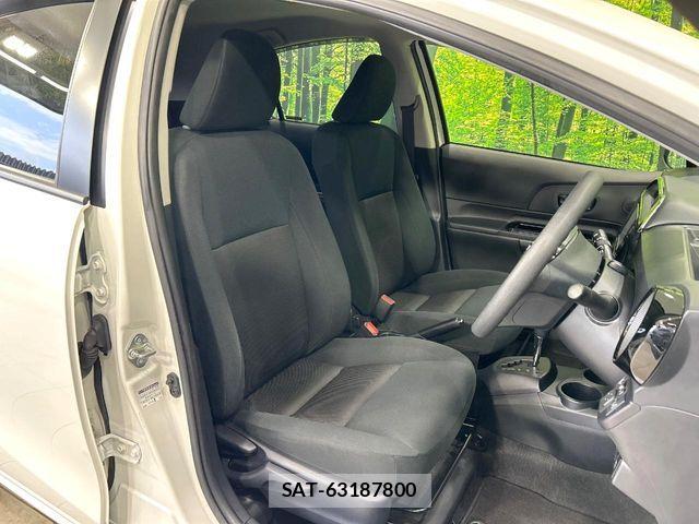 Toyota AQUA 2018-12 7249564-6