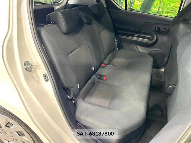 Toyota AQUA 2018-12 7249564-7