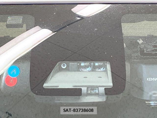 Toyota AQUA 2018-05 7249563-2