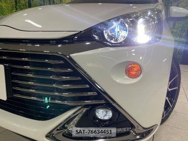 Toyota AQUA 2015-02 7249562-11