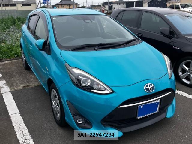 Toyota AQUA 2017-07 7249799-2
